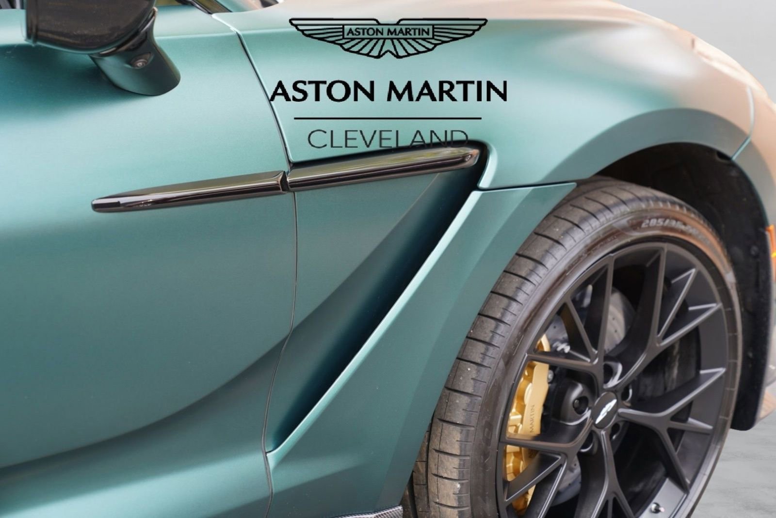 Used 2025 Aston Martin DBX 707 AWD/4WD image 15