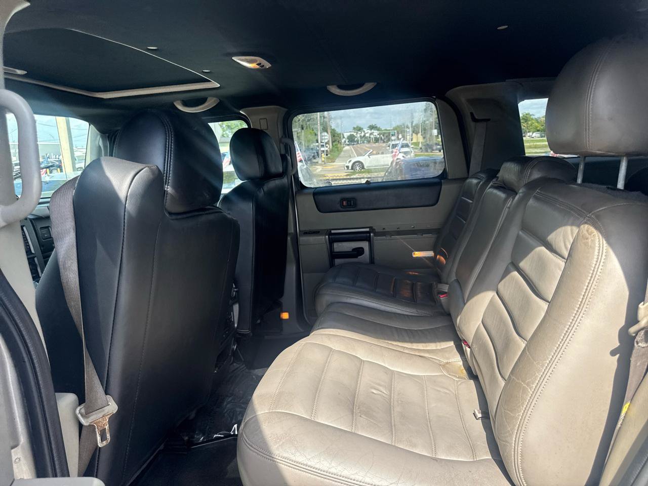 Used 2004 HUMMER H2 w/ Preferred Equipment Group AWD/4WD image 18