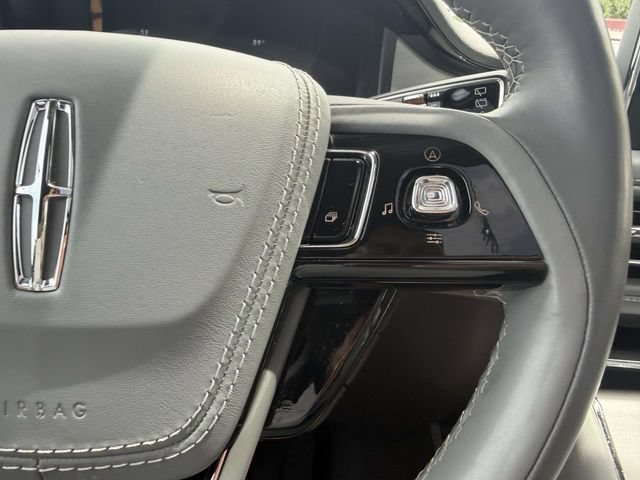Used 2020 Lincoln Aviator Reserve w/ Equipment Group 201A RWD image 29