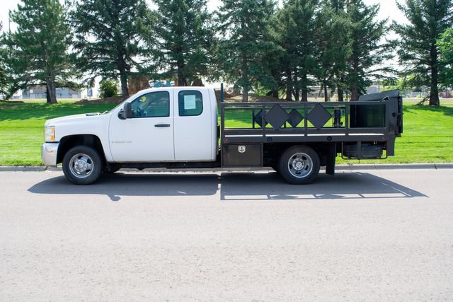 Used 2008 Chevrolet Silverado 3500 W/T AWD/4WD image 3