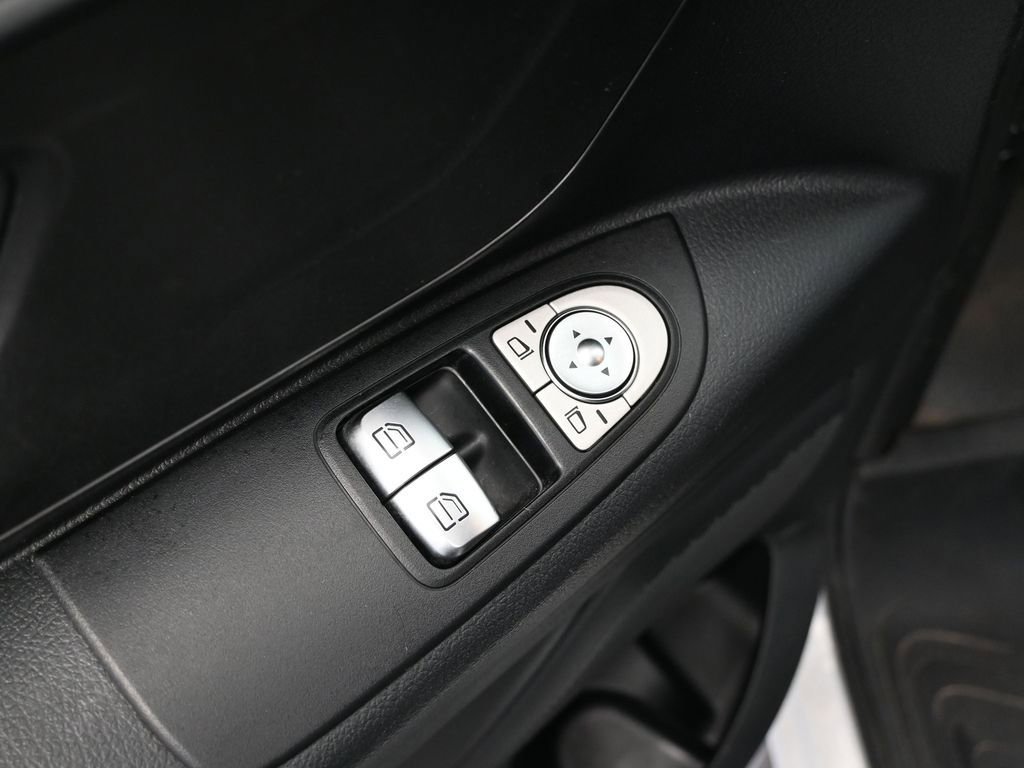 Used 2023 Mercedes-Benz Metris image 18