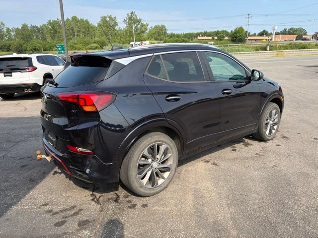 Used 2021 Buick Encore GX Select w/ LPO, Active Lifestyle Package AWD/4WD image 5