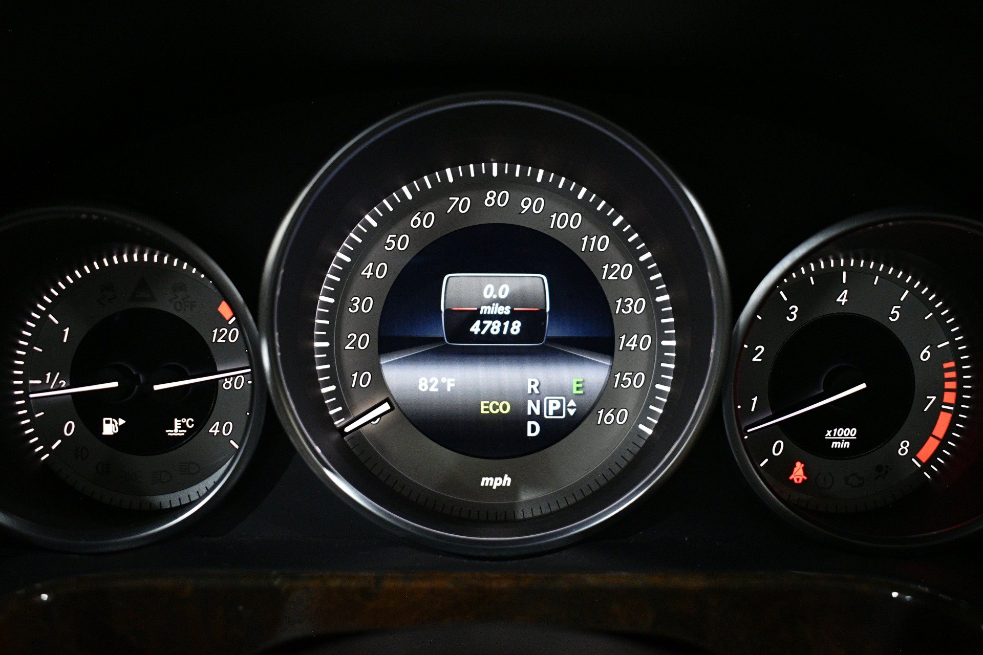 Used 2014 Mercedes-Benz E 350 4MATIC Sedan image 25