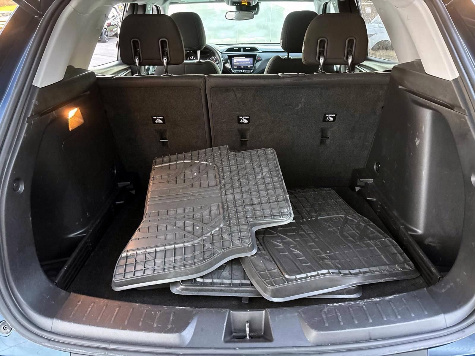Used 2021 Chevrolet TrailBlazer LT w/ Convenience Package image 9