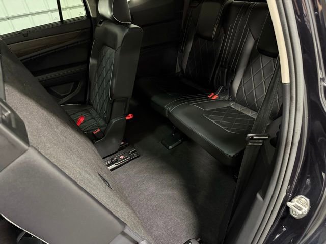 Used 2024 Volkswagen Atlas SEL Premium R-Line image 12