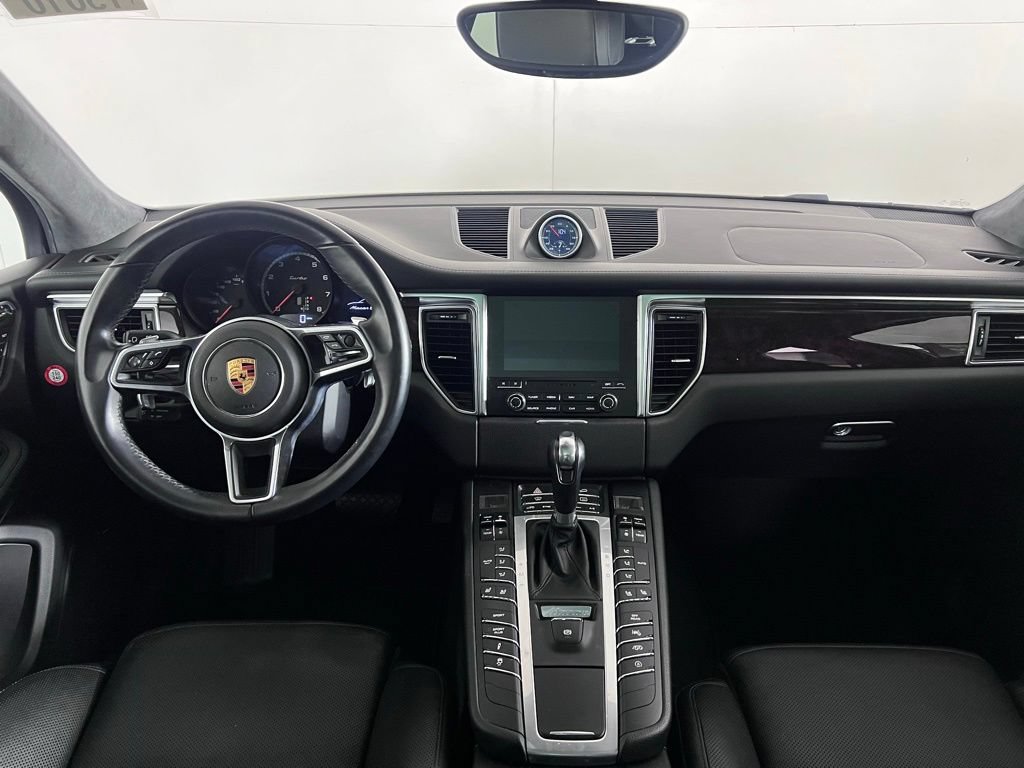 Certified 2018 Porsche Macan Turbo AWD/4WD image 22