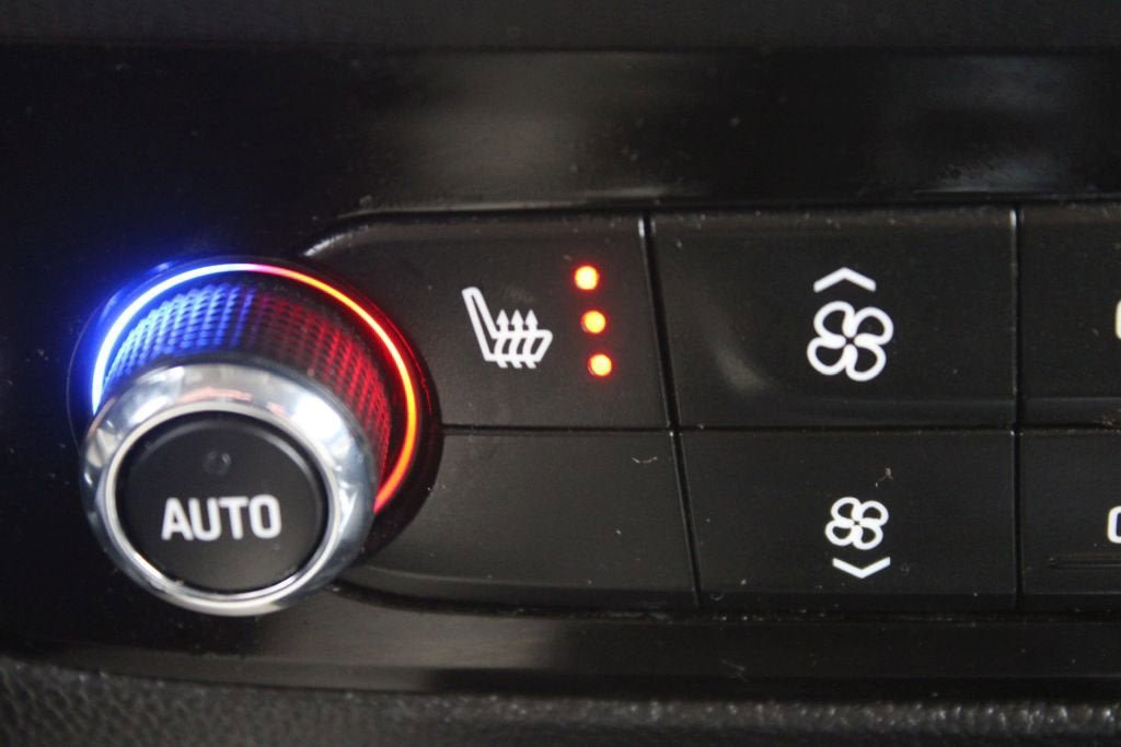 Used 2020 Buick Enclave Essence FWD image 8