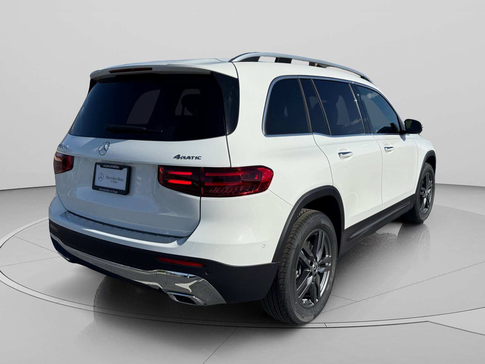 New 2026 Mercedes-Benz GLB 250 4MATIC image 5