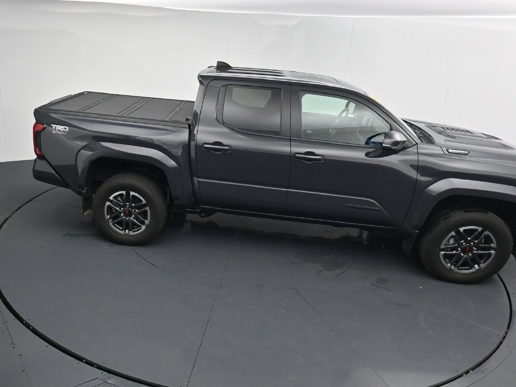 Used 2024 Toyota Tacoma TRD Sport w/ TRD Sport Upgrade Package AWD/4WD image 31