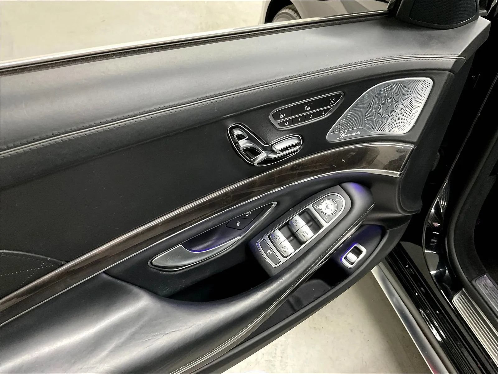 Used 2016 Mercedes-Benz S 63 AMG 4MATIC Sedan w/ Driver Assistance Package image 44