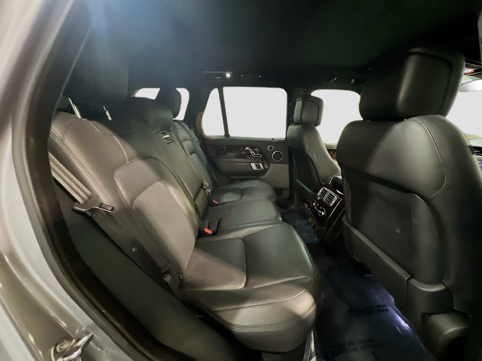 Used 2020 Land Rover Range Rover HSE AWD/4WD image 22
