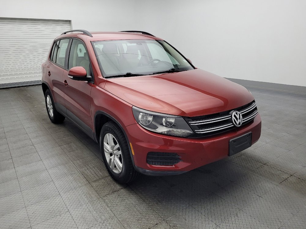 Used 2016 Volkswagen Tiguan S image 13