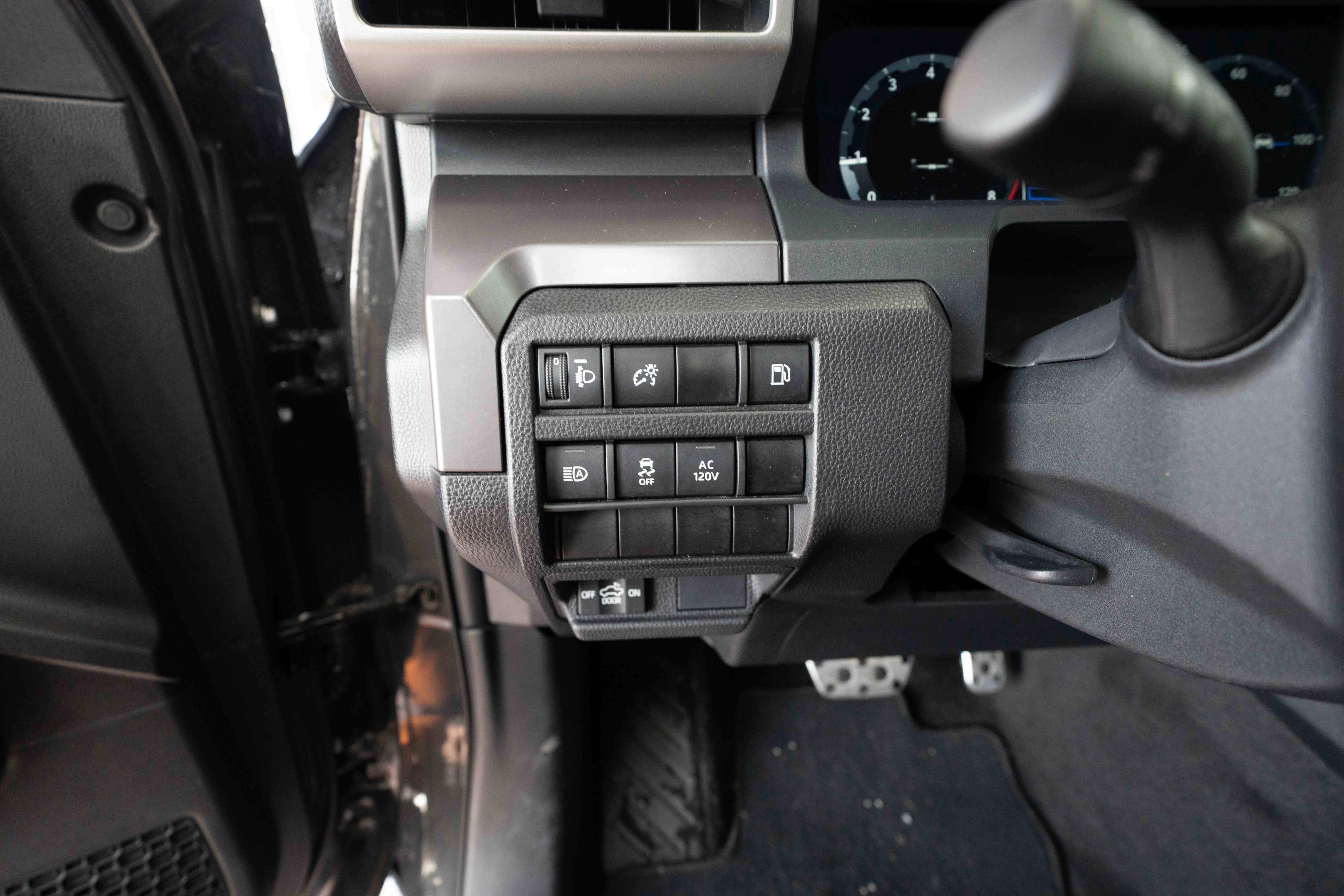 Used 2024 Toyota Tacoma TRD Sport image 11