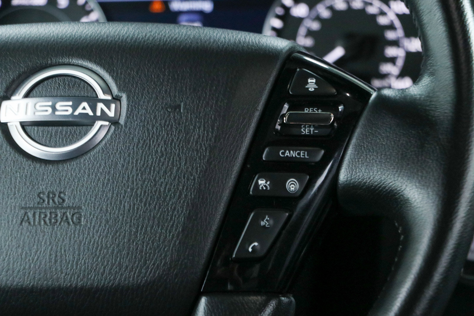 Used 2024 Nissan Armada SL w/ Midnight Edition Package AWD/4WD image 15
