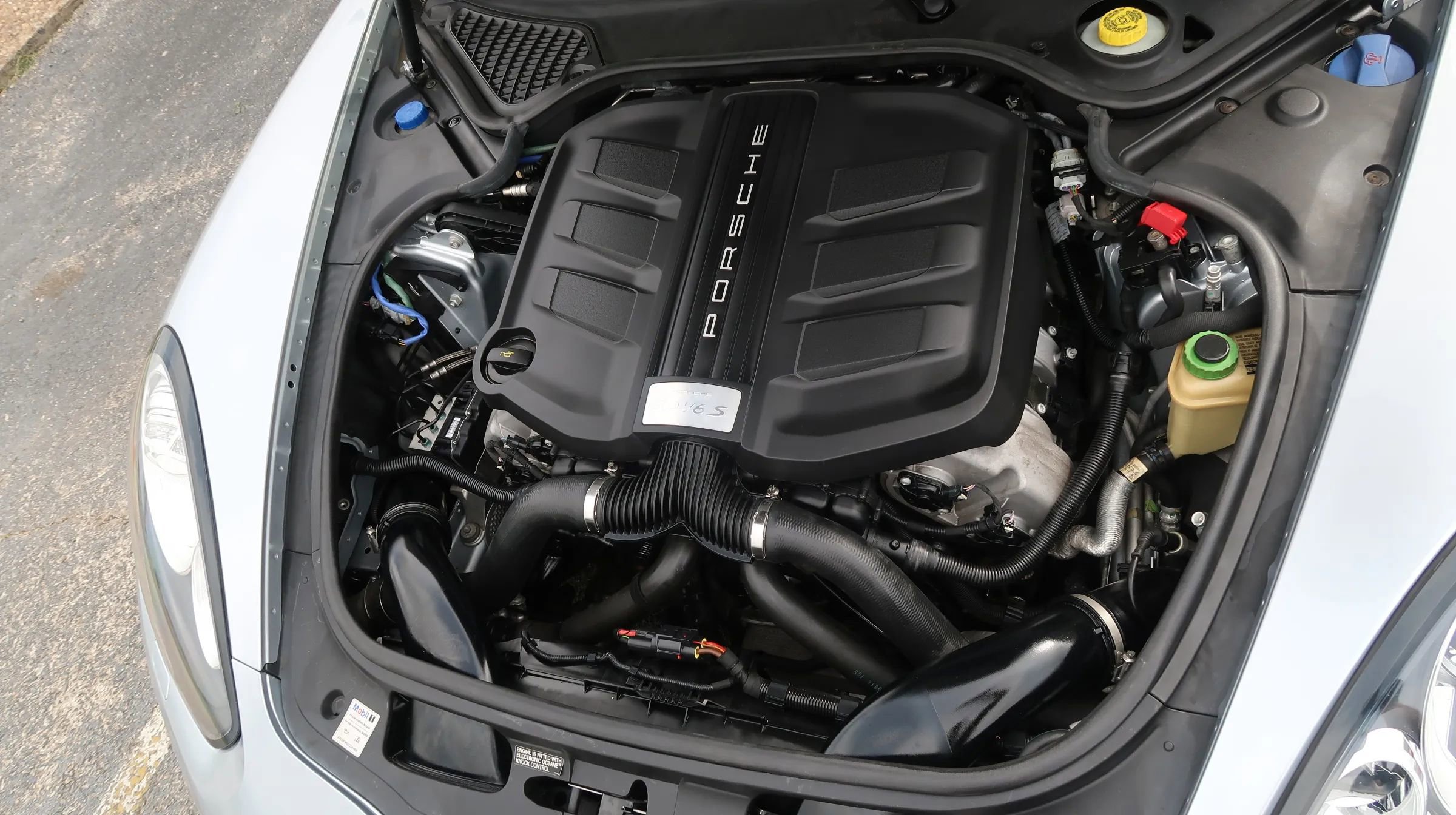 Used 2015 Porsche Panamera S image 51