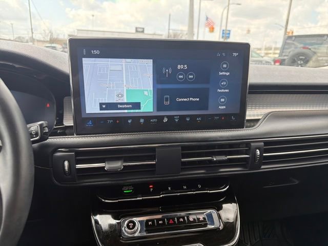 Used 2023 Lincoln Corsair Standard w/ Equipment Group 101A image 23