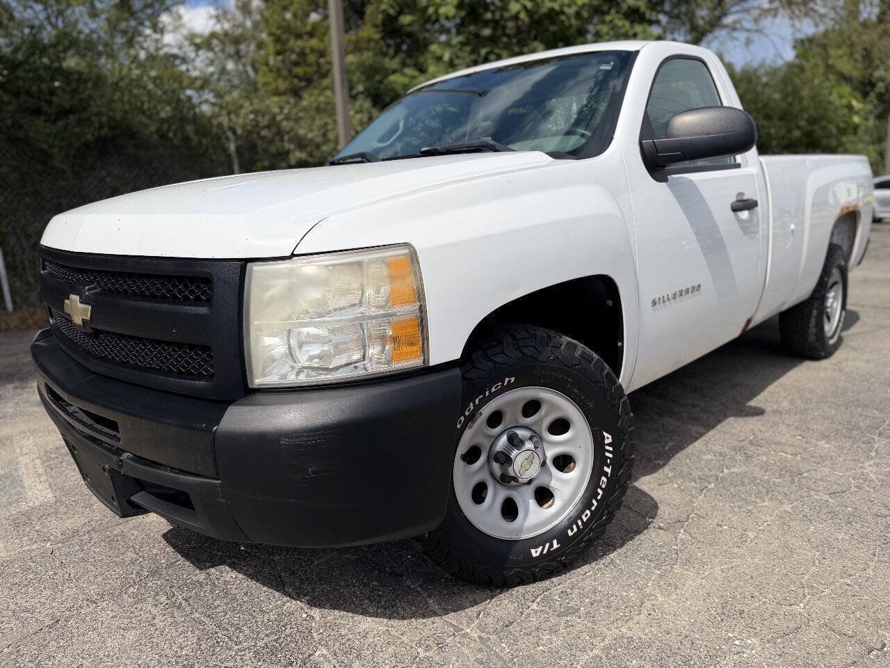 Used 2010 Chevrolet Silverado 1500 W/T RWD image 1