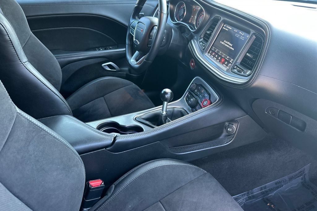 Used 2022 Dodge Challenger R/T Scat Pack RWD image 19