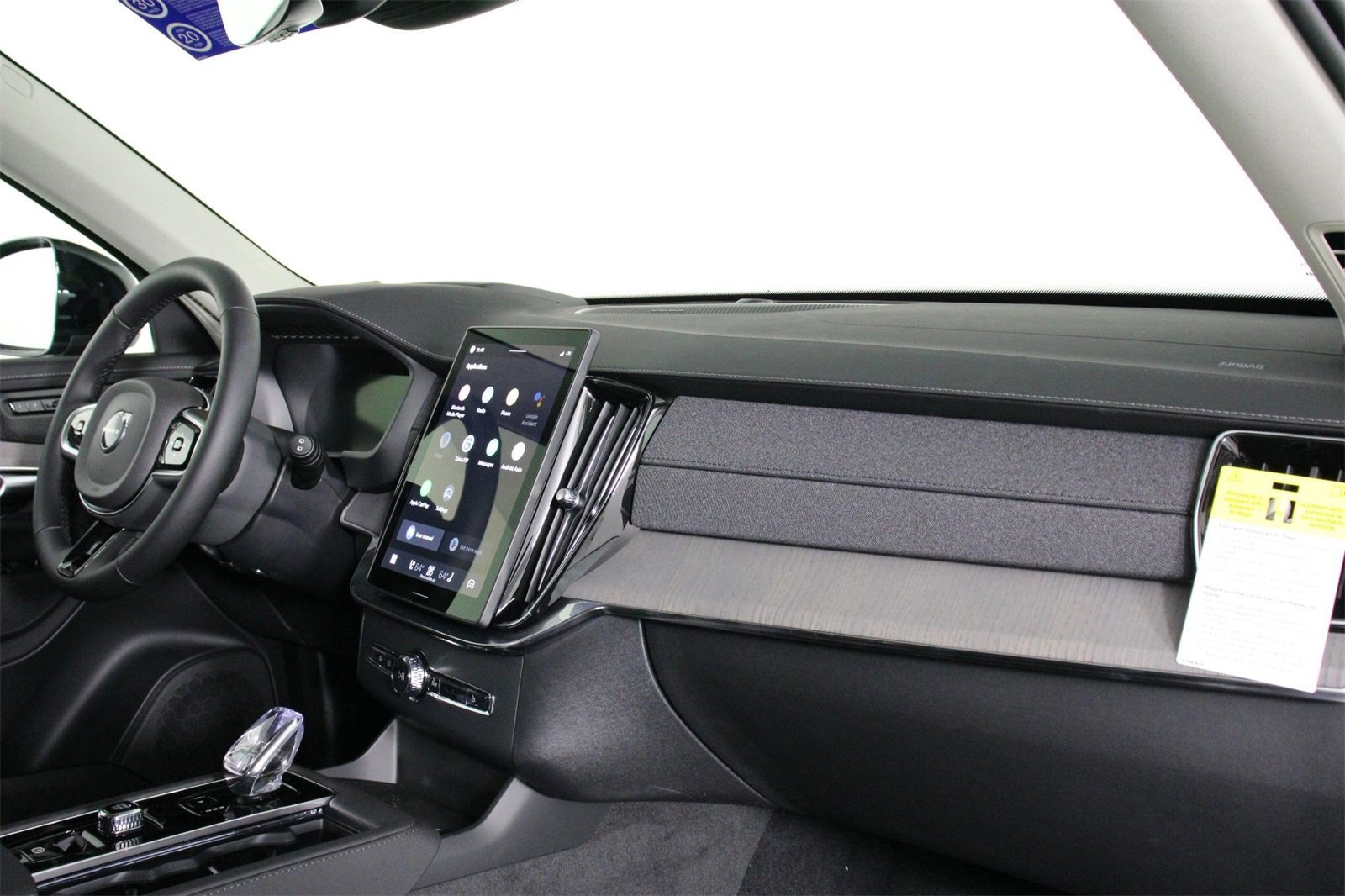 New 2026 Volvo XC90 T8 Ultra image 9