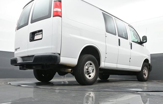 Used 2020 Chevrolet Express 2500 w/ Driver Convenience Package image 11