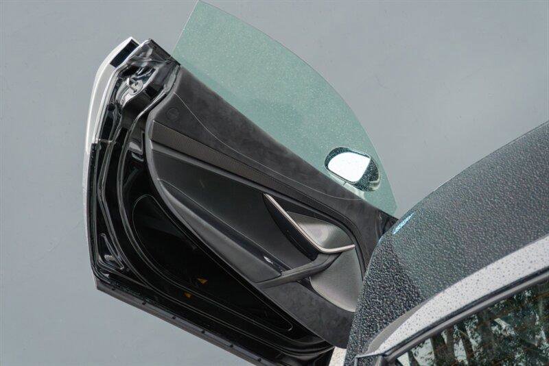 Used 2024 McLaren 750S Spider image 57