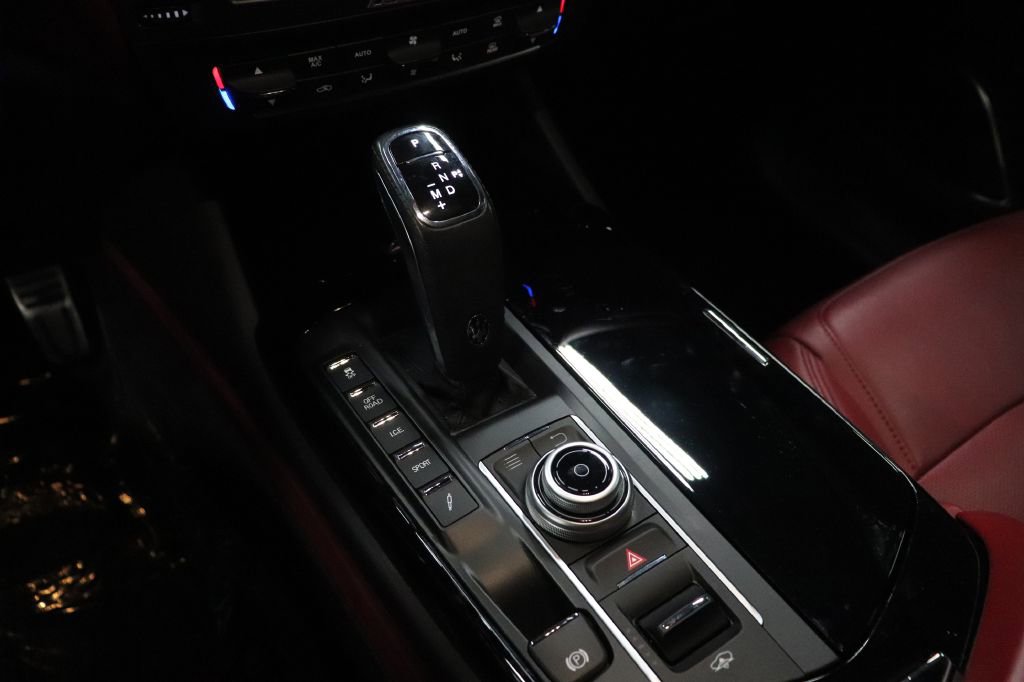 Used 2020 Maserati Levante GranSport image 31