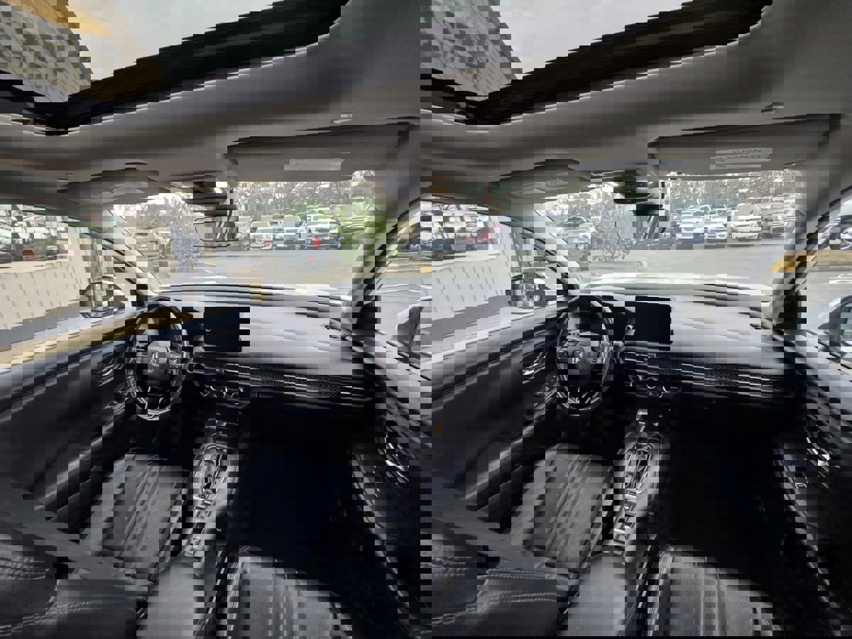 Used 2024 Honda HR-V EX-L image 13