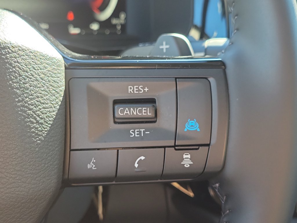 Used 2026 Nissan Pathfinder SL w/ SL Premium Package FWD image 20