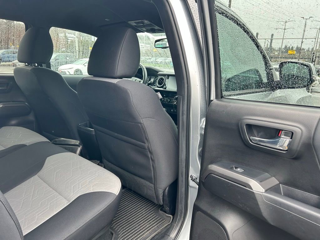 Certified 2023 Toyota Tacoma TRD Off-Road AWD/4WD image 13