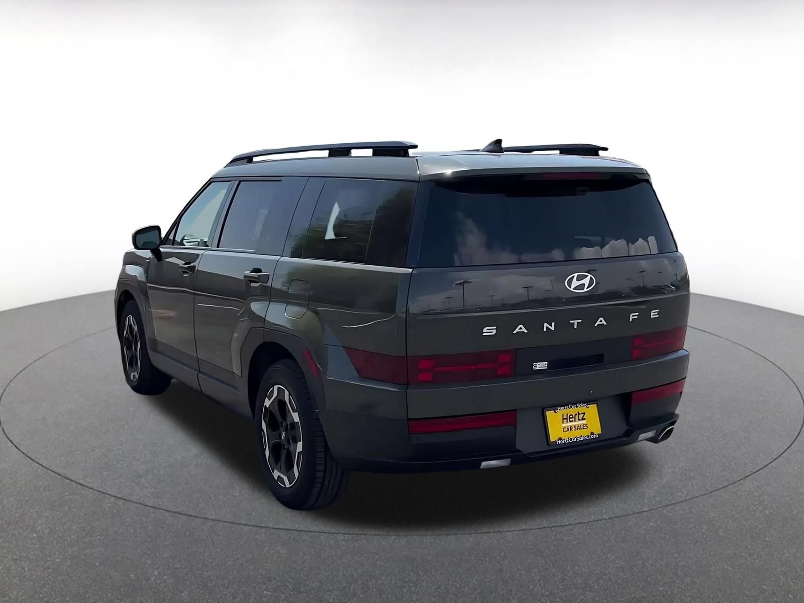 Used 2025 Hyundai Santa Fe SEL FWD image 9