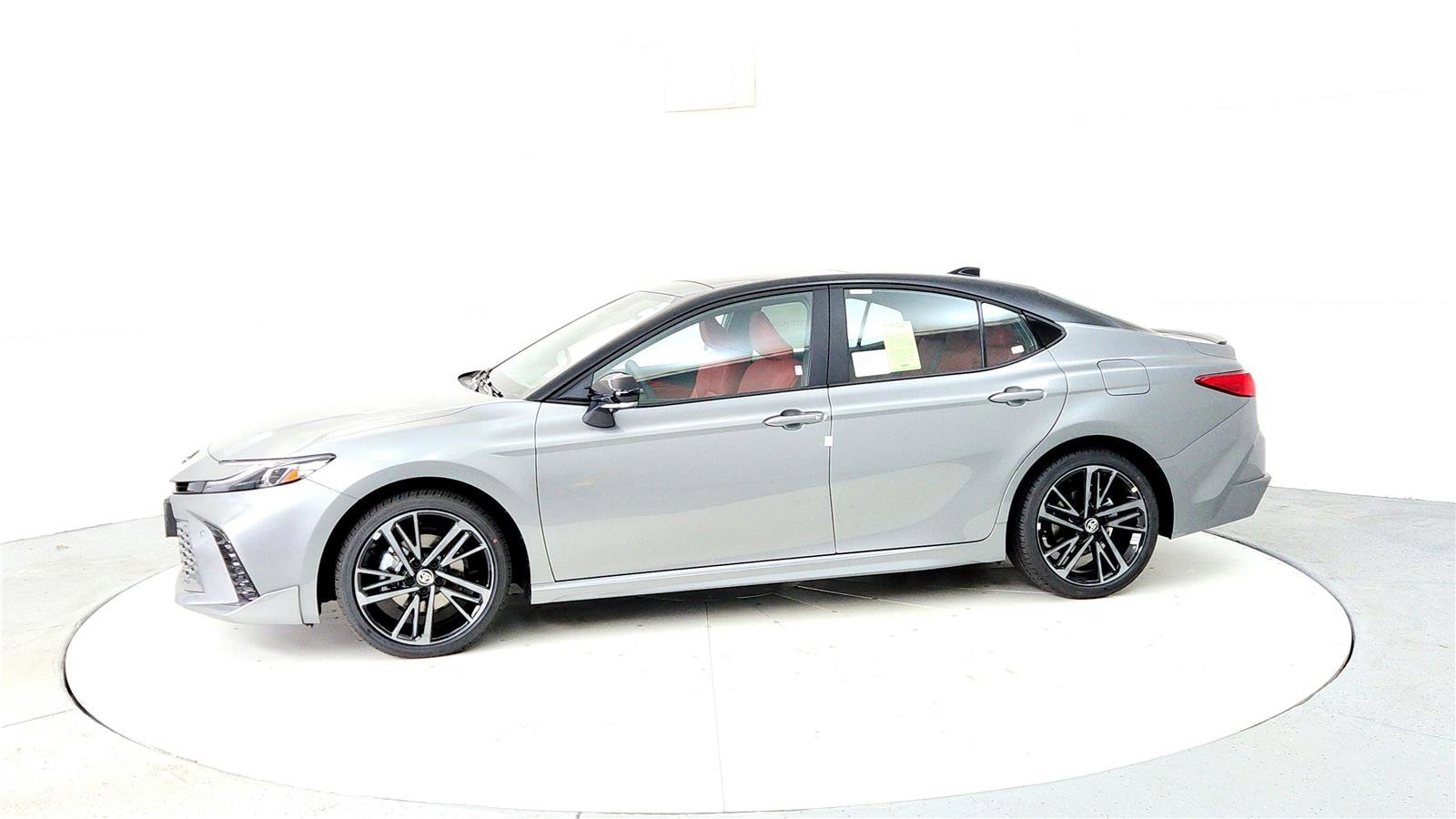 New 2026 Toyota Camry XSE AWD/4WD image 3