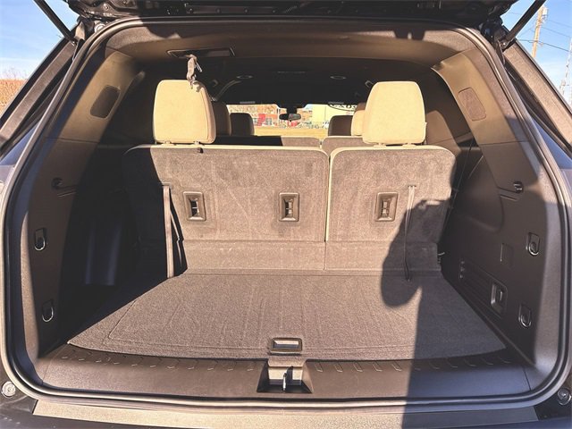 Used 2023 Chevrolet Traverse LS w/ Safety Package image 24