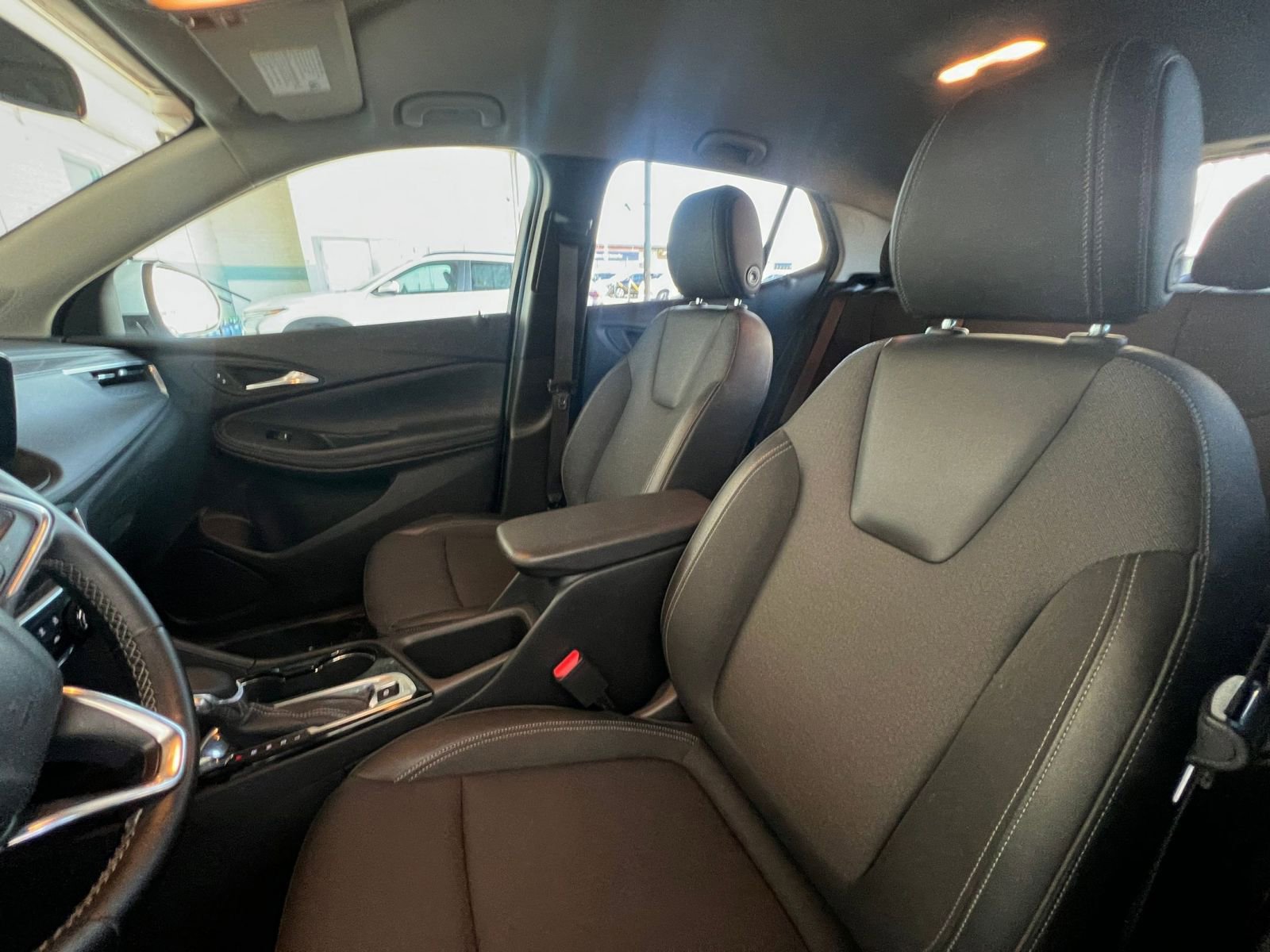 Used 2025 Buick Encore GX Preferred FWD image 36