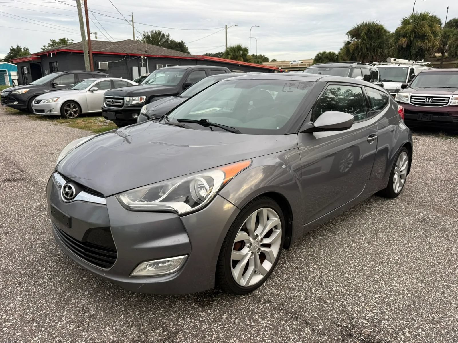 Used 2013 Hyundai Veloster w/ Style Pkg