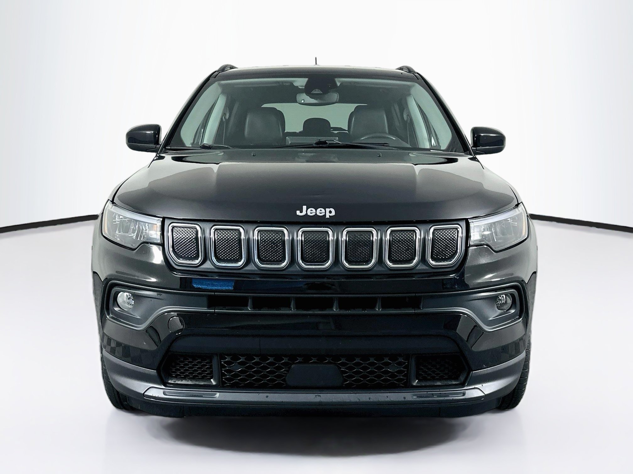 Used 2022 Jeep Compass Latitude AWD/4WD image 2