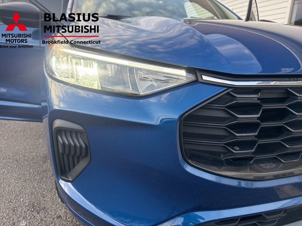 Used 2023 Ford Escape ST-Line w/ Tech Pack #1 AWD/4WD image 44