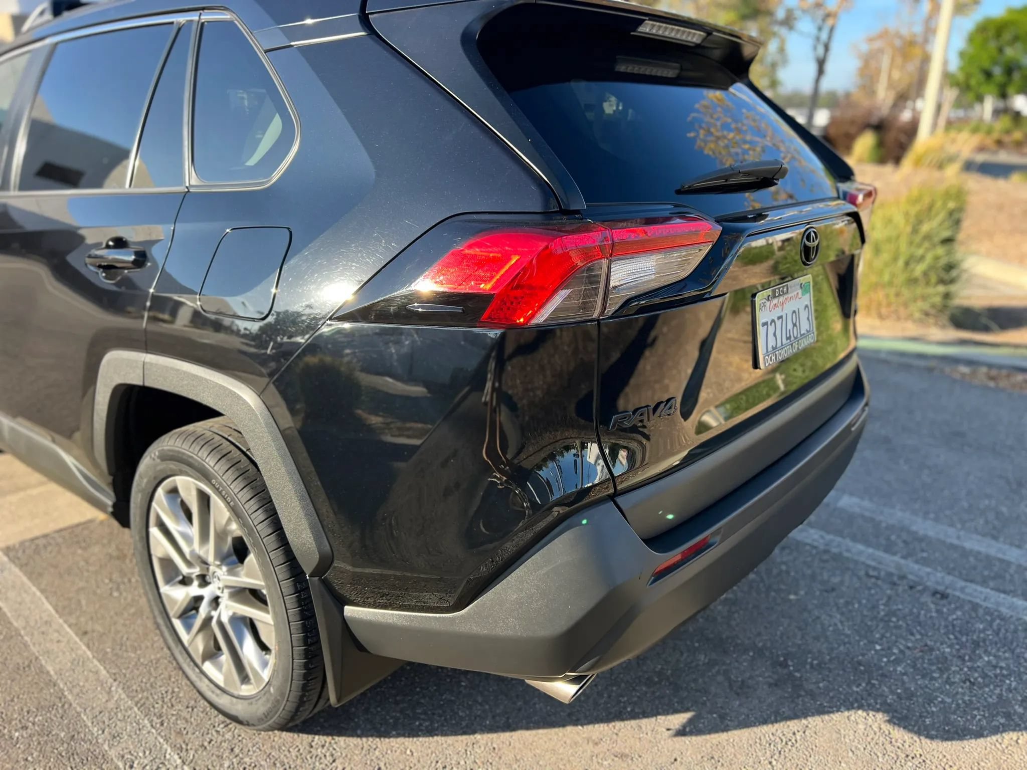 Used 2022 Toyota RAV4 XLE Premium FWD image 15