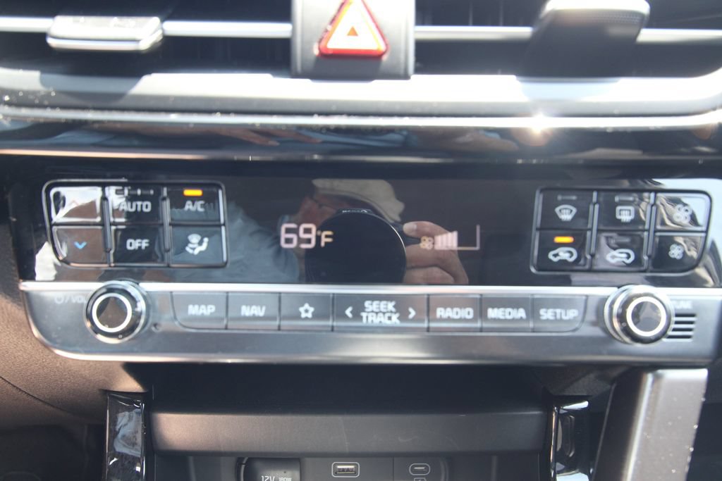 Used 2024 Kia Seltos S FWD image 27