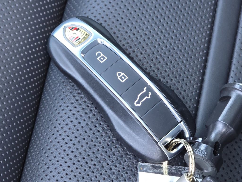Used 2026 Porsche Cayenne S AWD/4WD image 51