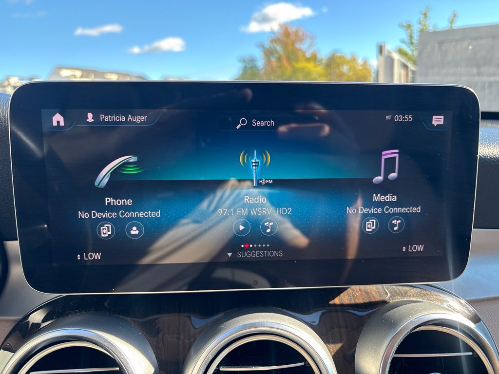 Used 2022 Mercedes-Benz GLC 300 w/ Premium Package Lite image 18