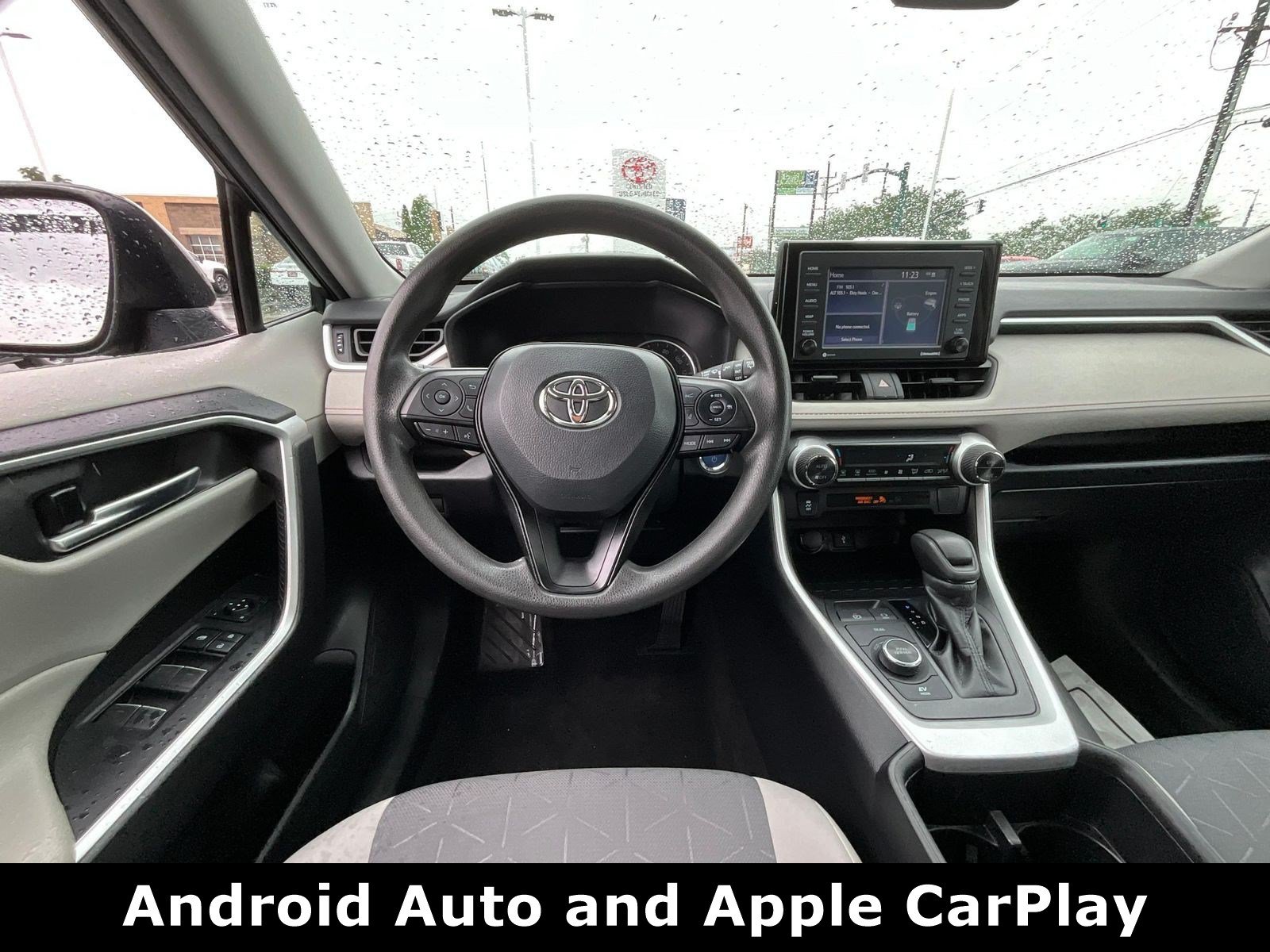 Used 2022 Toyota RAV4 XLE AWD/4WD image 8