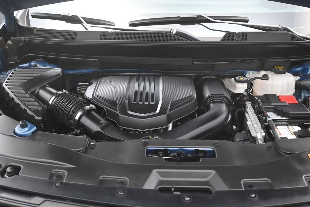 Used 2024 Chevrolet Traverse LS FWD image 12