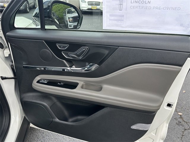 Certified 2024 Lincoln Corsair AWD w/ Equipment Group 101A image 36