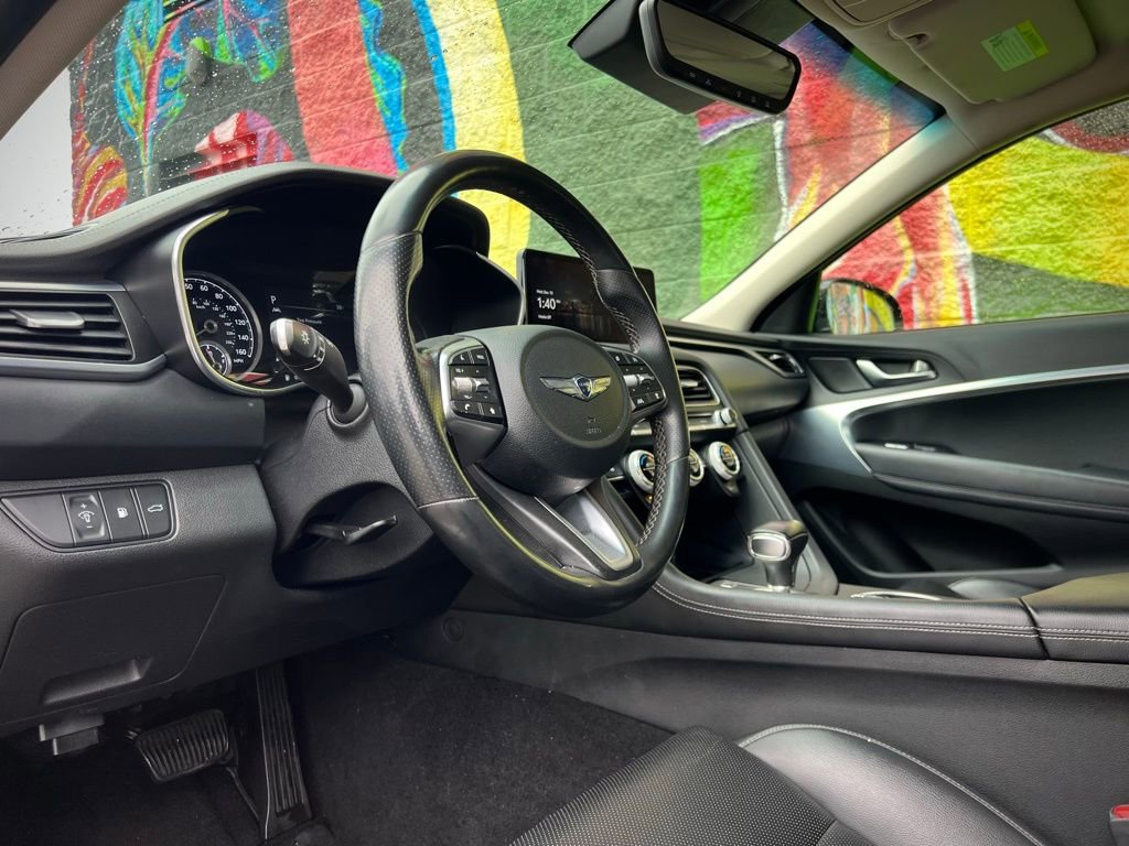 Used 2022 Genesis G70 2.0T image 2