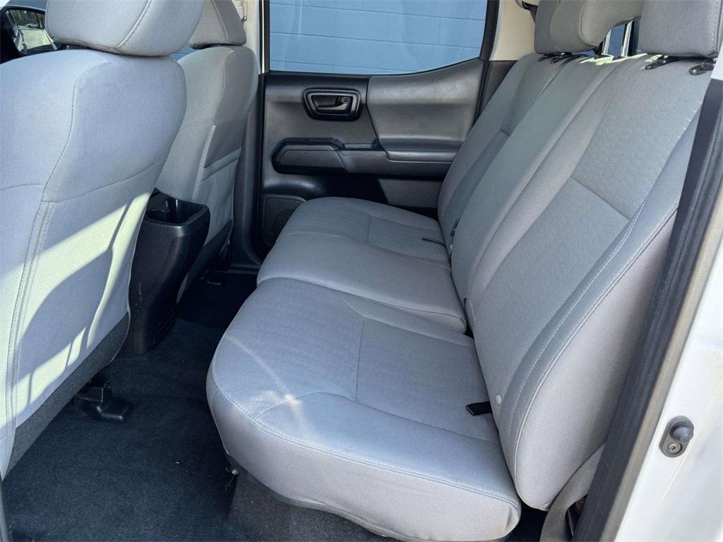 Used 2018 Toyota Tacoma SR w/ SR Convenience Package image 17