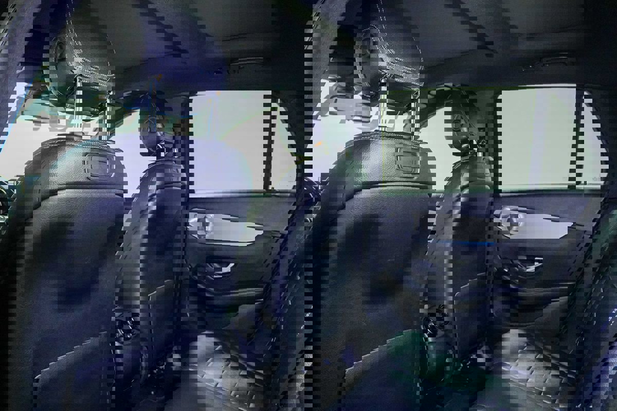 Used 2019 Mercedes-Benz GLC 300 4MATIC image 20