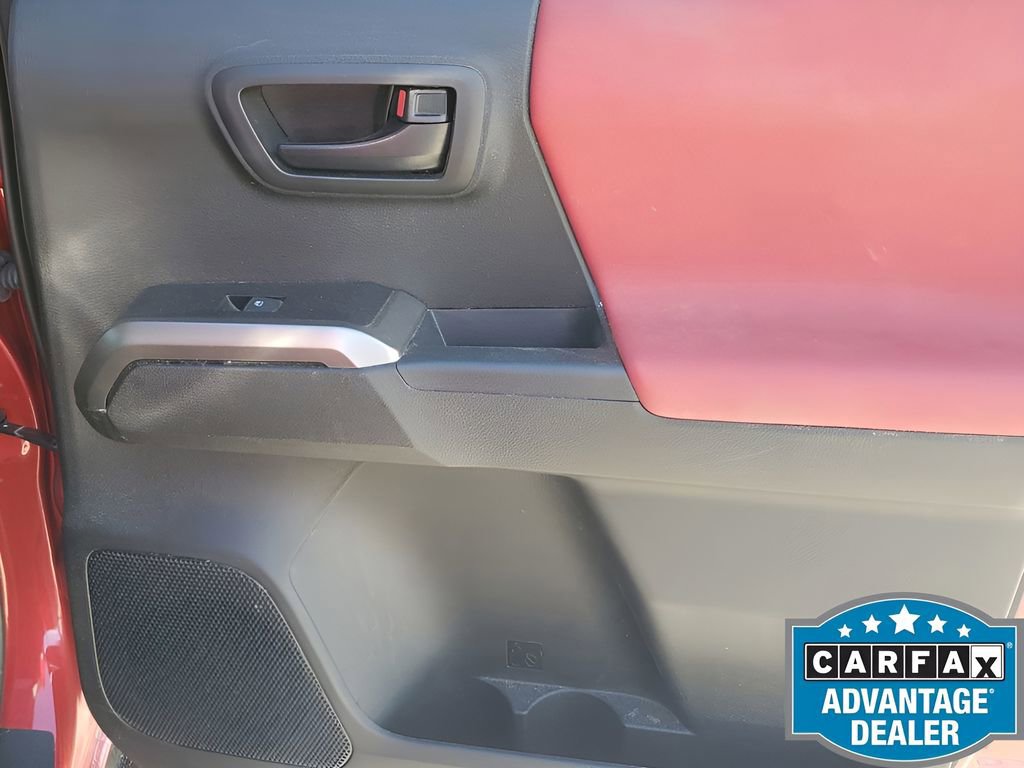 Used 2022 Toyota Tacoma SR5 image 41