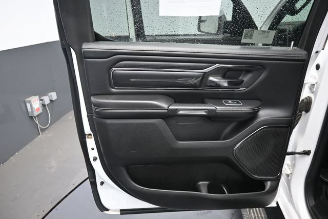 Used 2023 RAM 1500 Limited w/ Body-Colour Bumper Group AWD/4WD image 35
