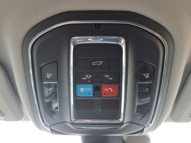 Certified 2023 Jeep Grand Cherokee L Limited w/ Black Appearance Package AWD/4WD image 24