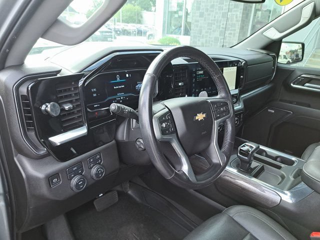 Used 2023 Chevrolet Silverado 1500 LTZ AWD/4WD image 10